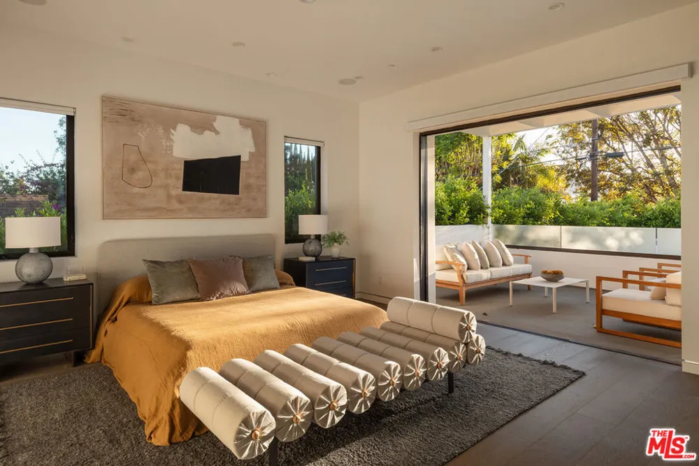 1609 Stanley Avenue Los Angeles, CA 90046