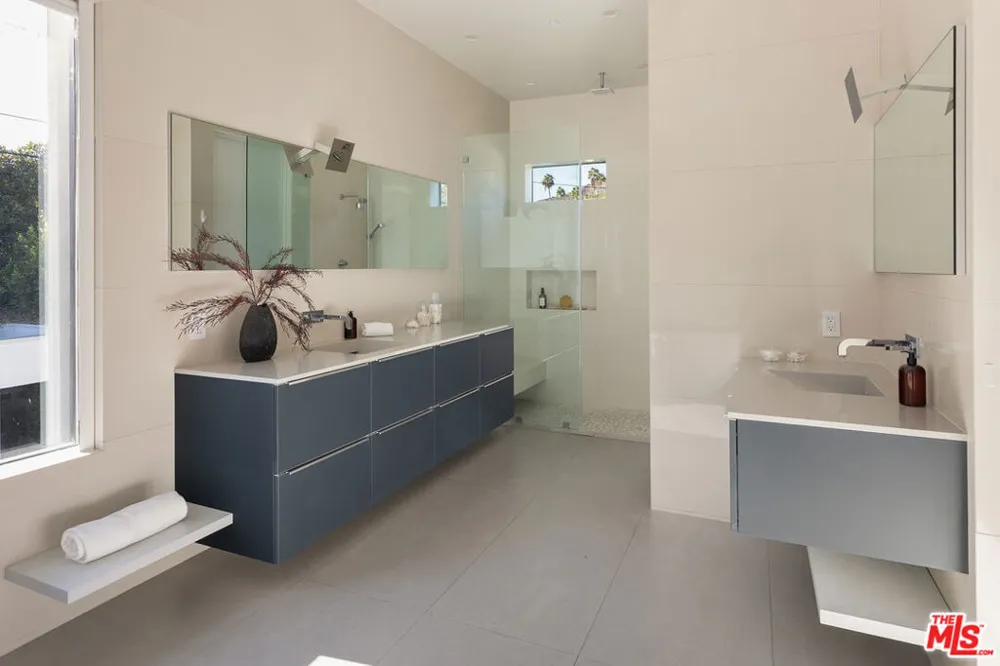1609 Stanley Avenue Los Angeles, CA 90046