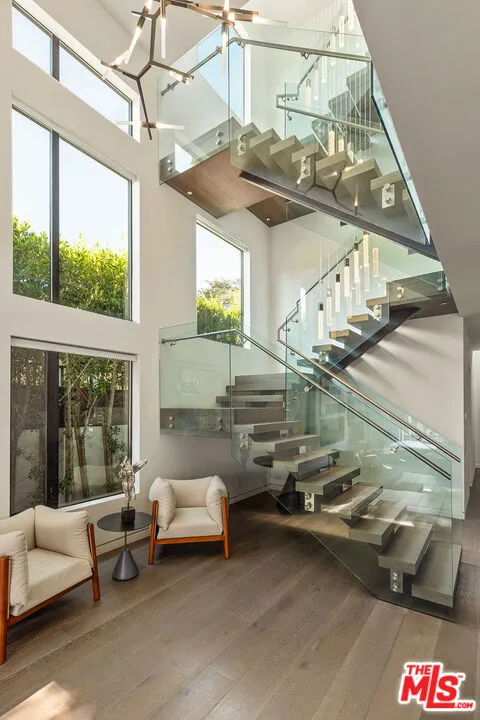 1609 Stanley Avenue Los Angeles, CA 90046