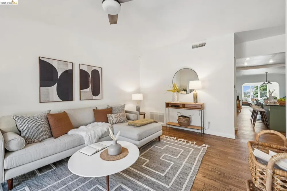 3936 Agua Vista St Oakland, CA 94601