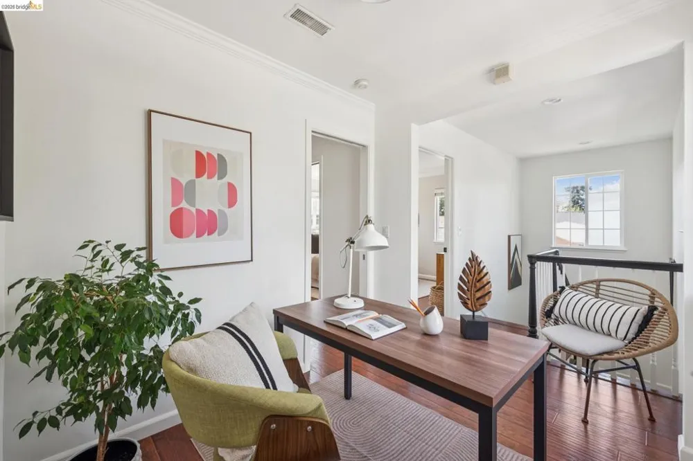 3936 Agua Vista St Oakland, CA 94601