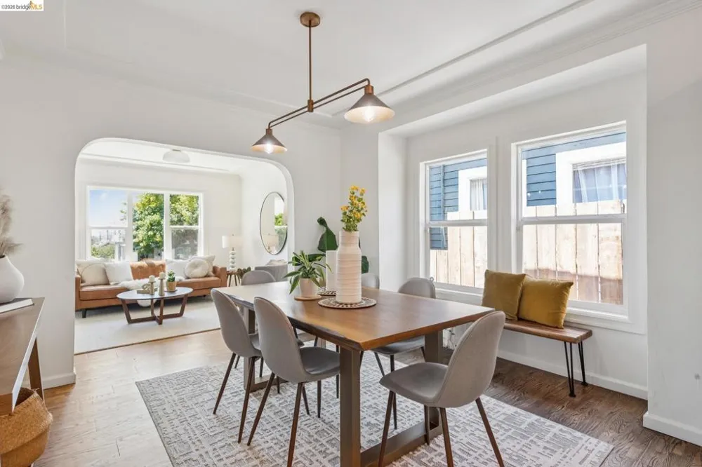 3936 Agua Vista St Oakland, CA 94601