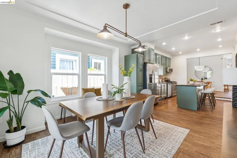 3936 Agua Vista St Oakland, CA 94601