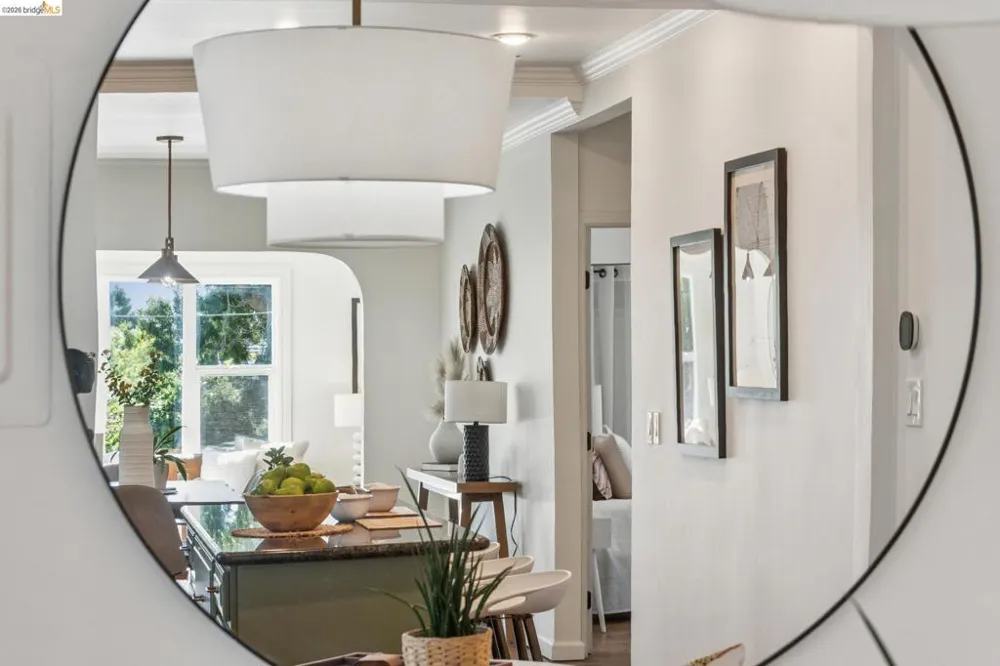3936 Agua Vista St Oakland, CA 94601