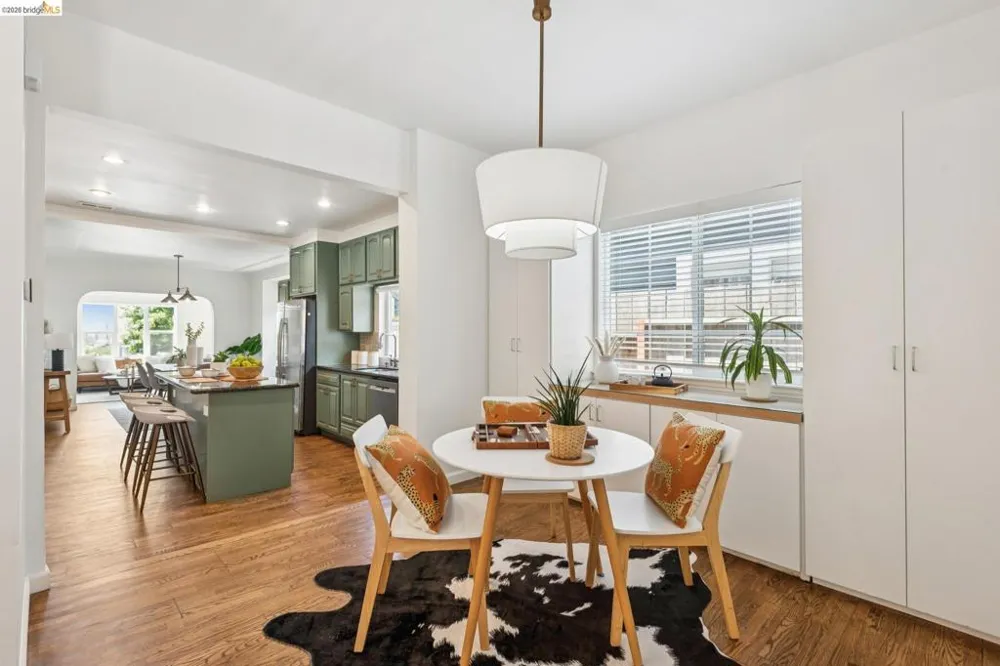 3936 Agua Vista St Oakland, CA 94601