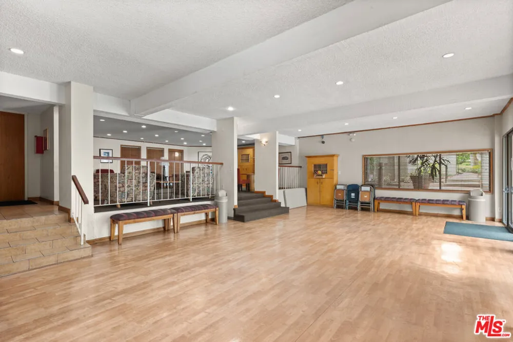 4900 Overland Avenue #196 Culver City, CA 90230