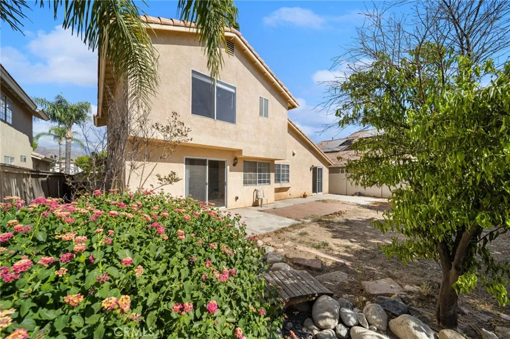 7888 Beckett Court Highland, CA 92346
