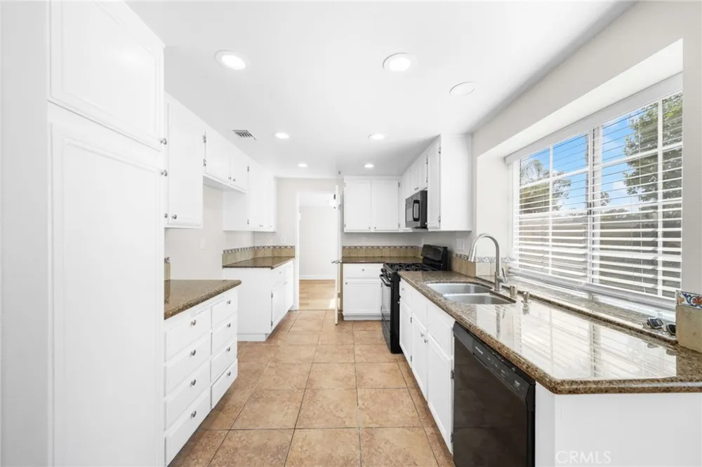 7888 Beckett Court Highland, CA 92346