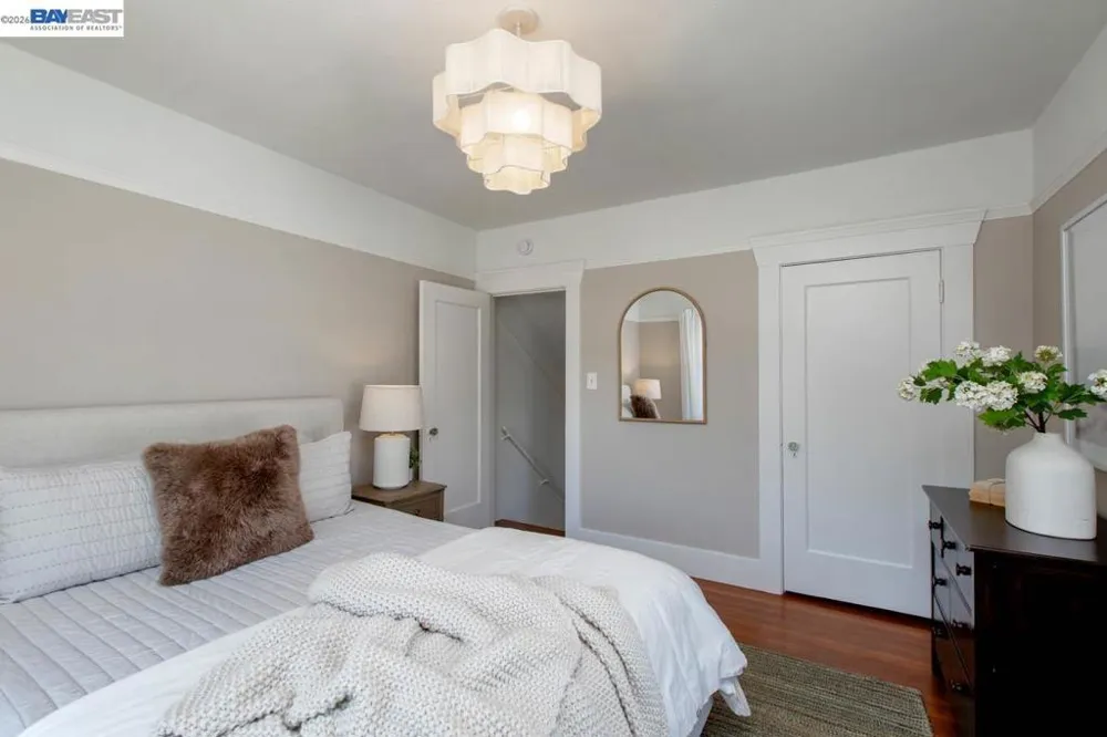1023 Willow St Alameda, CA 94501