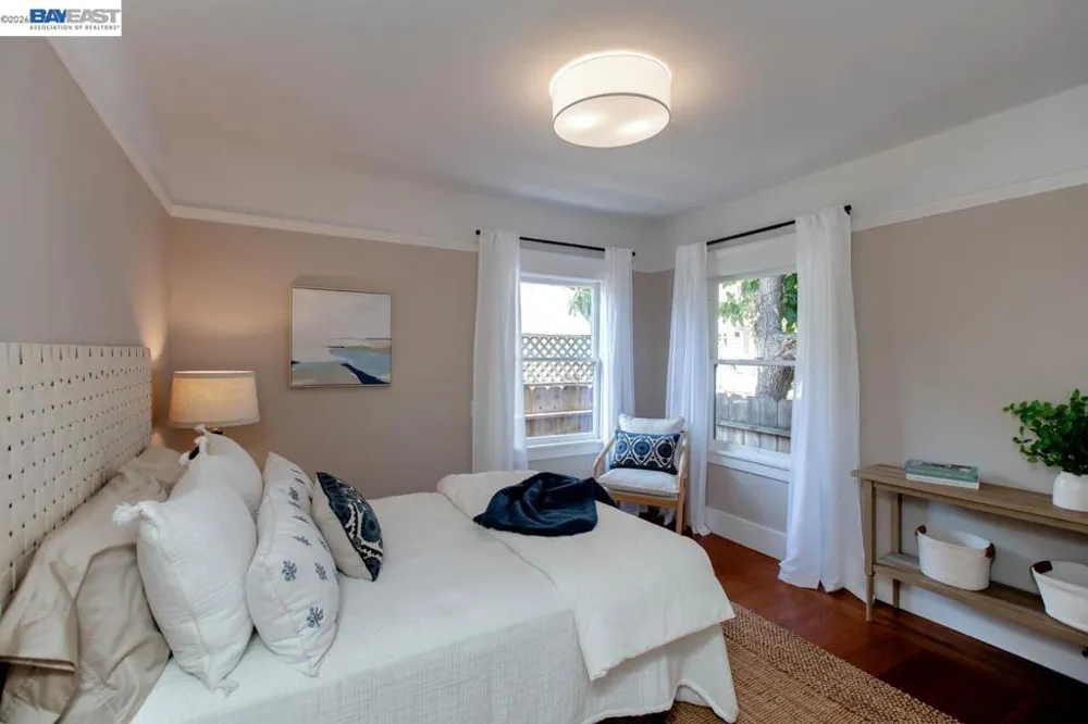 1023 Willow St Alameda, CA 94501