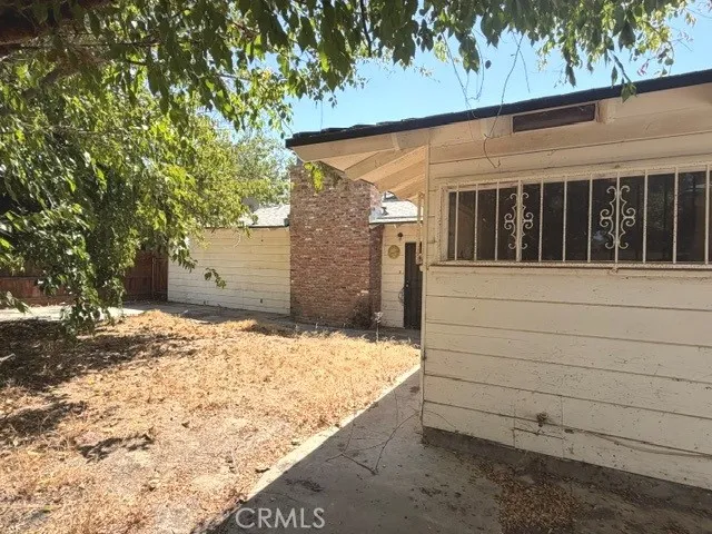 228 Yale Coalinga, CA 93210