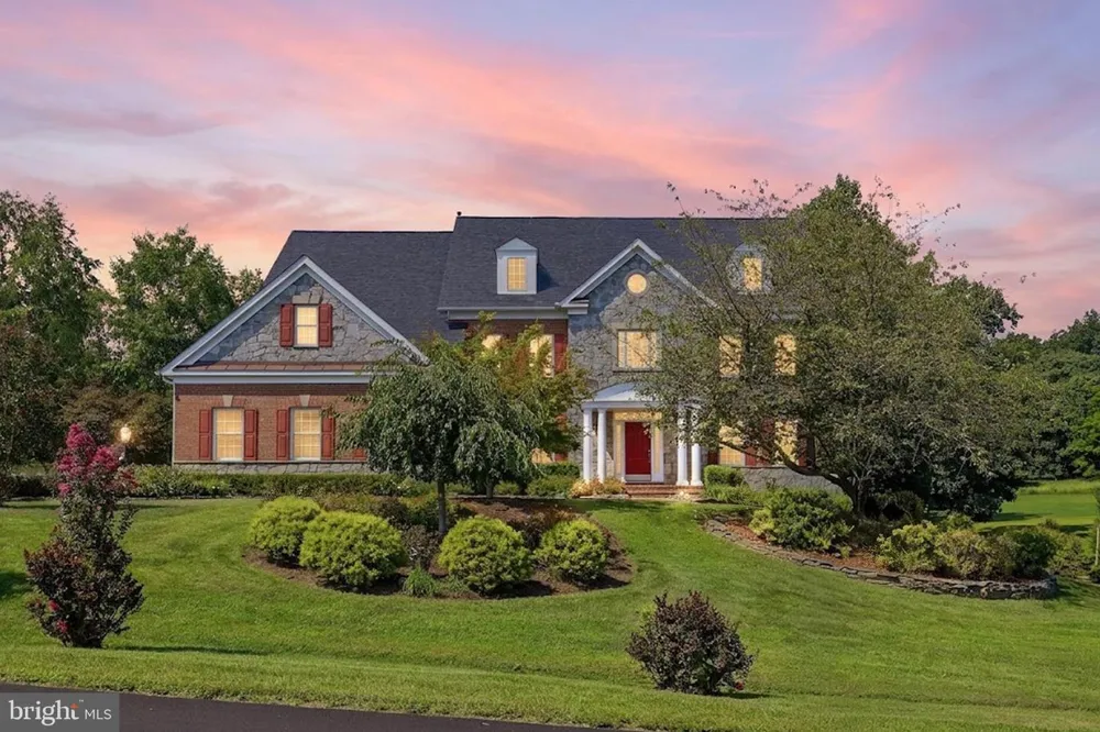 42012 GLYNN TARRA PLACE Leesburg, VA 20176