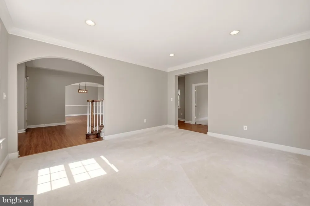 42012 GLYNN TARRA PLACE Leesburg, VA 20176