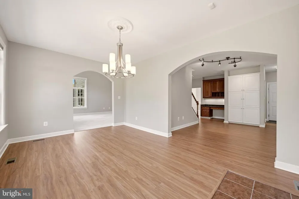 42012 GLYNN TARRA PLACE Leesburg, VA 20176