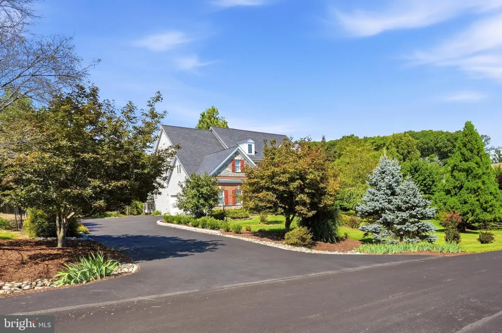 42012 GLYNN TARRA PLACE Leesburg, VA 20176