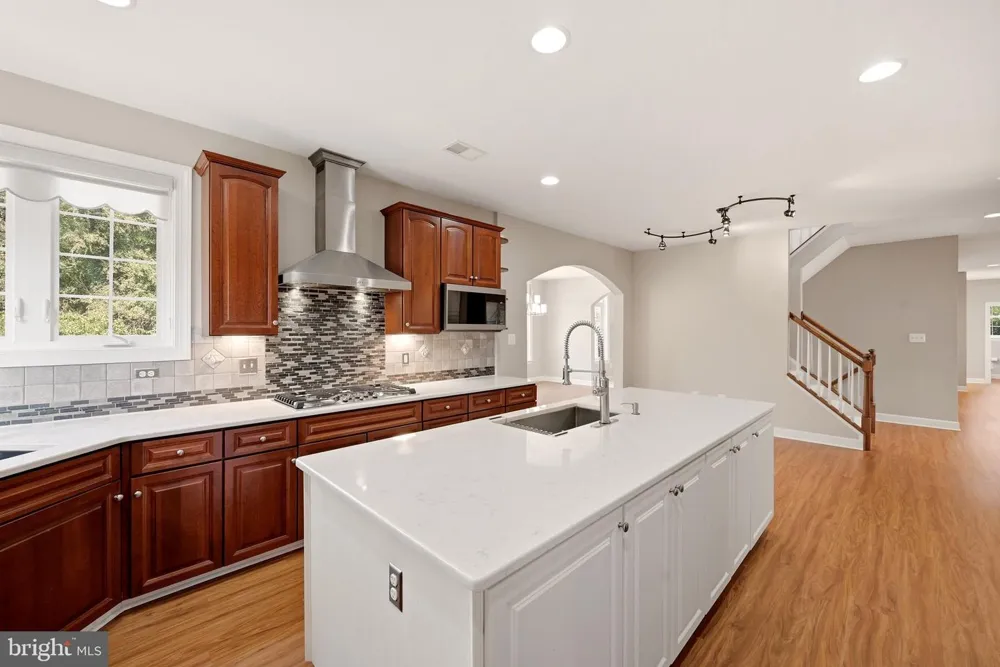 42012 GLYNN TARRA PLACE Leesburg, VA 20176