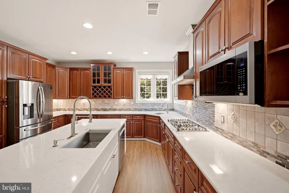 42012 GLYNN TARRA PLACE Leesburg, VA 20176