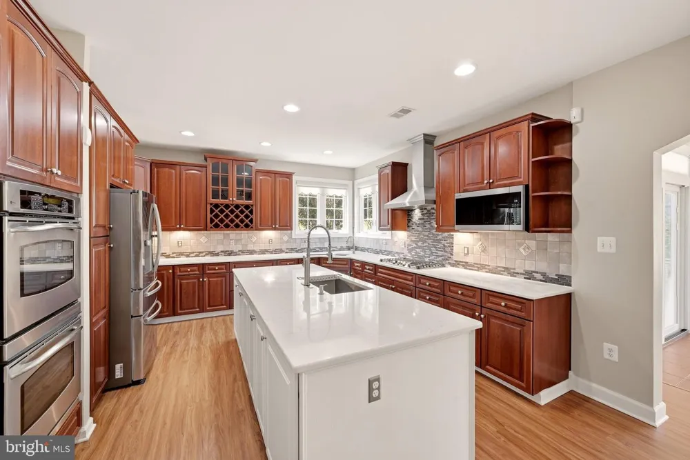 42012 GLYNN TARRA PLACE Leesburg, VA 20176
