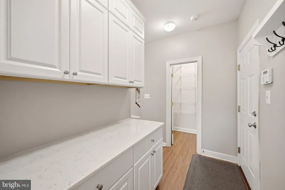 42012 GLYNN TARRA PLACE Leesburg, VA 20176
