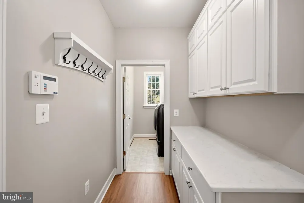 42012 GLYNN TARRA PLACE Leesburg, VA 20176
