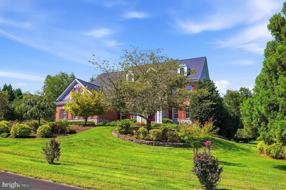 42012 GLYNN TARRA PLACE Leesburg, VA 20176