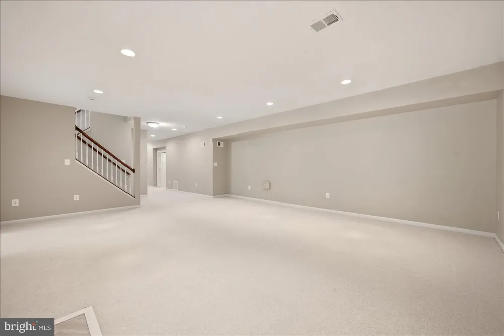 42012 GLYNN TARRA PLACE Leesburg, VA 20176