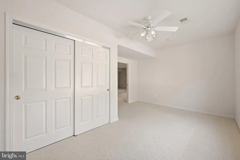 42012 GLYNN TARRA PLACE Leesburg, VA 20176