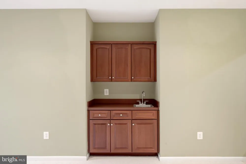 42012 GLYNN TARRA PLACE Leesburg, VA 20176