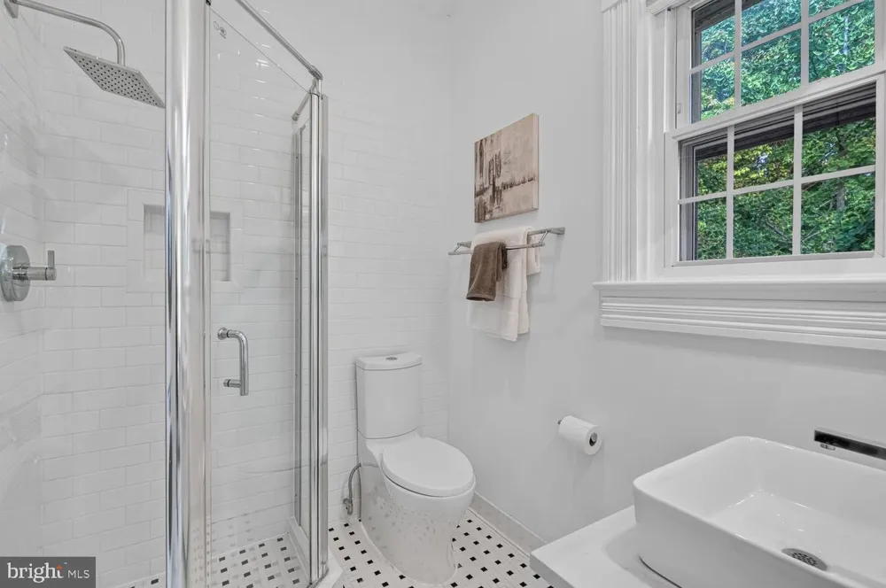 1632 30TH STREET NW #9 Washington, DC 20007