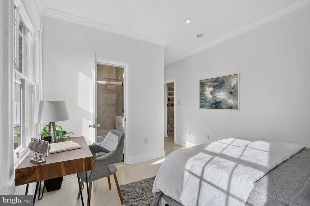 1632 30TH STREET NW #9 Washington, DC 20007