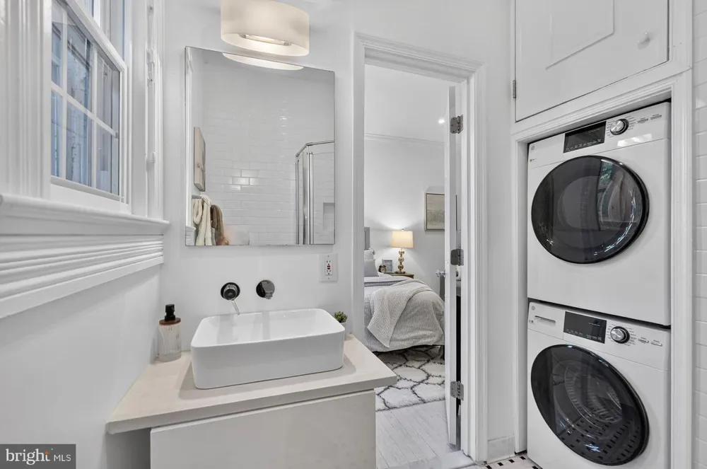 1632 30TH STREET NW #9 Washington, DC 20007