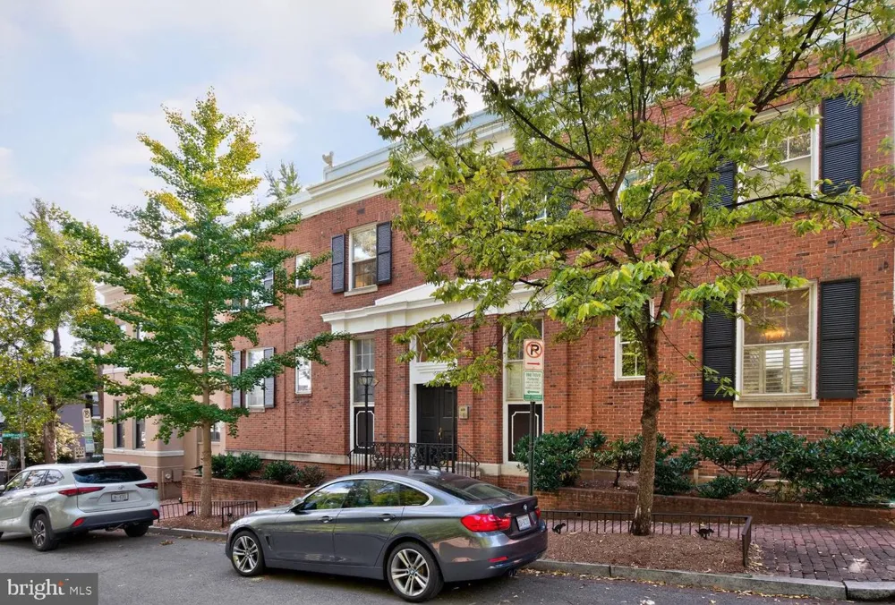 1632 30TH STREET NW #9 Washington, DC 20007
