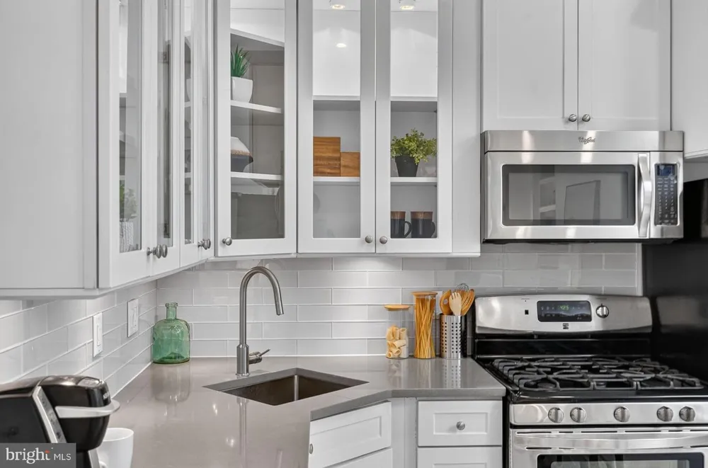 1632 30TH STREET NW #9 Washington, DC 20007
