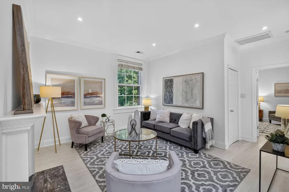 1632 30TH STREET NW #9 Washington, DC 20007
