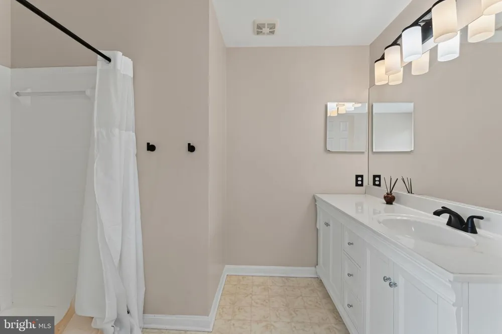 95 BASALT DRIVE Fredericksburg, VA 22406