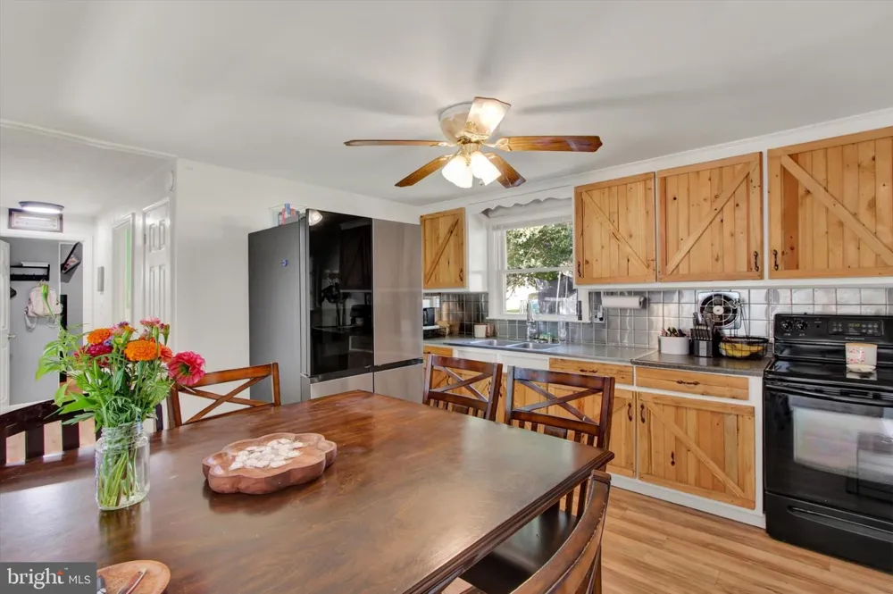 2786 CLEARBROOK BLVD York, PA 17406