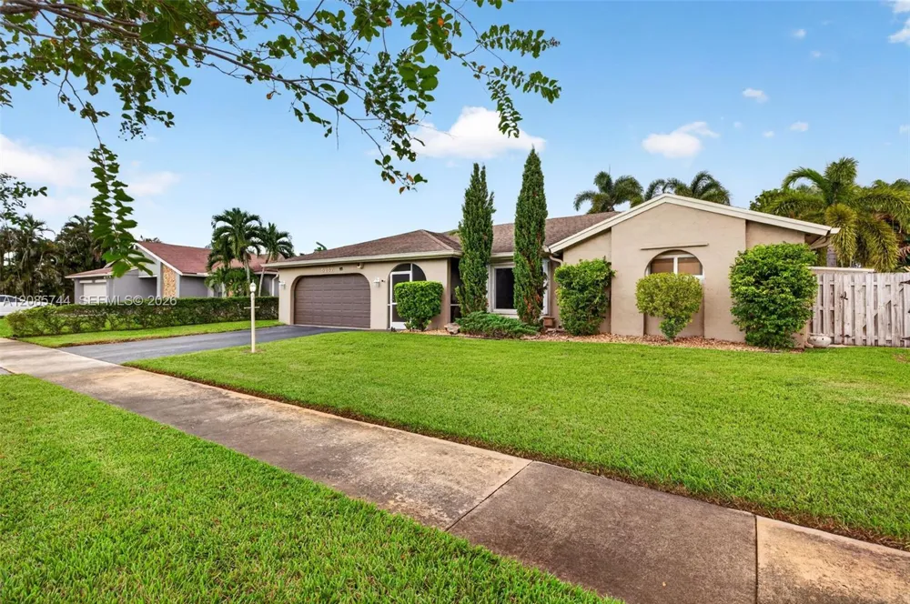 5257 SW 116th Ter Cooper City, FL 33330