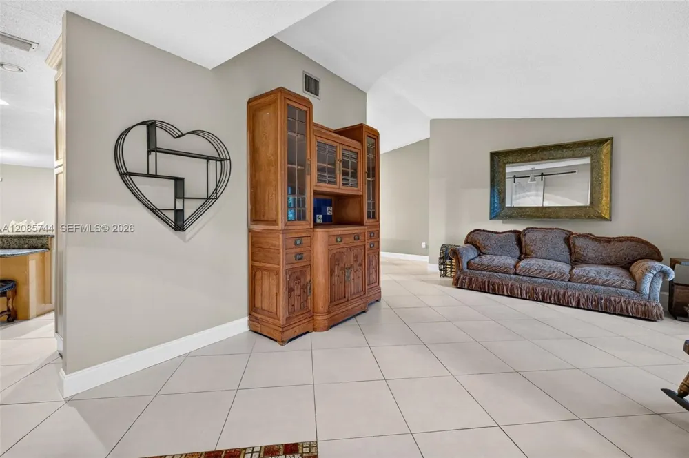 5257 SW 116th Ter Cooper City, FL 33330