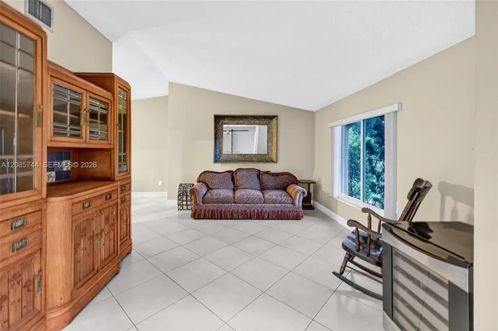 5257 SW 116th Ter Cooper City, FL 33330