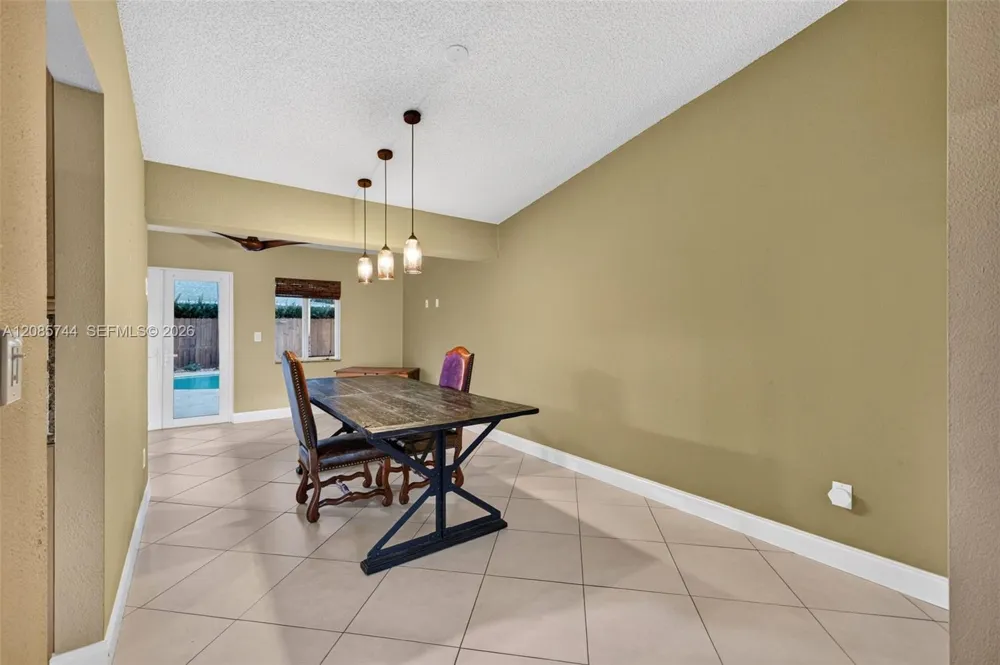 5257 SW 116th Ter Cooper City, FL 33330