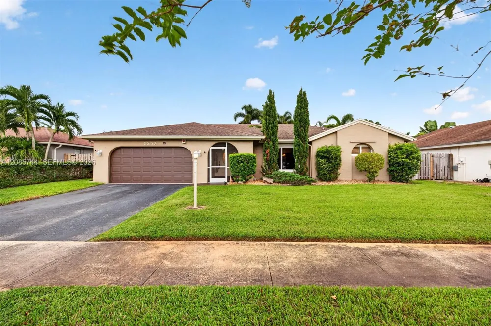 5257 SW 116th Ter Cooper City, FL 33330
