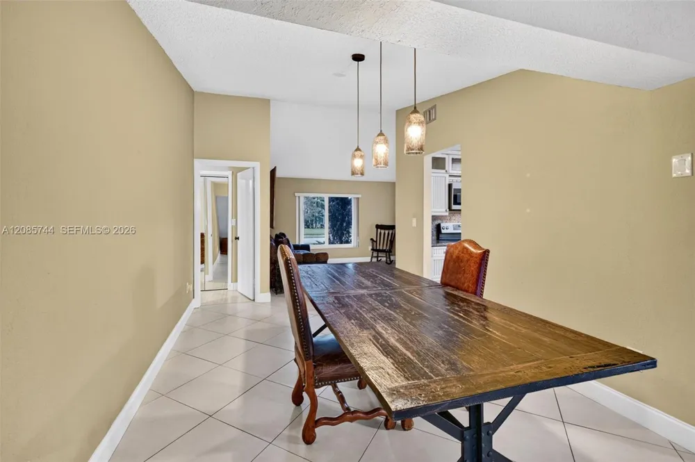 5257 SW 116th Ter Cooper City, FL 33330
