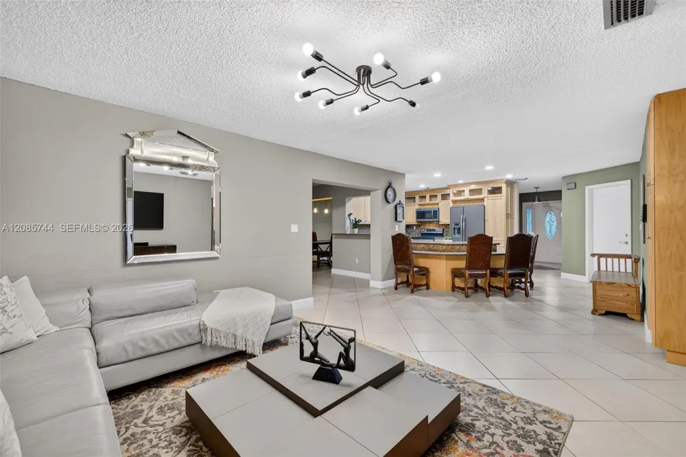 5257 SW 116th Ter Cooper City, FL 33330