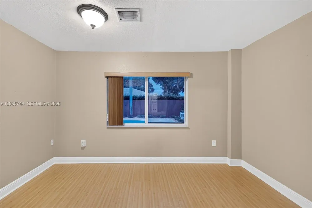 5257 SW 116th Ter Cooper City, FL 33330