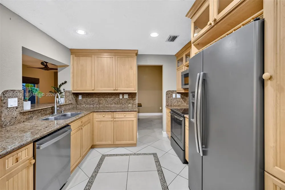 5257 SW 116th Ter Cooper City, FL 33330