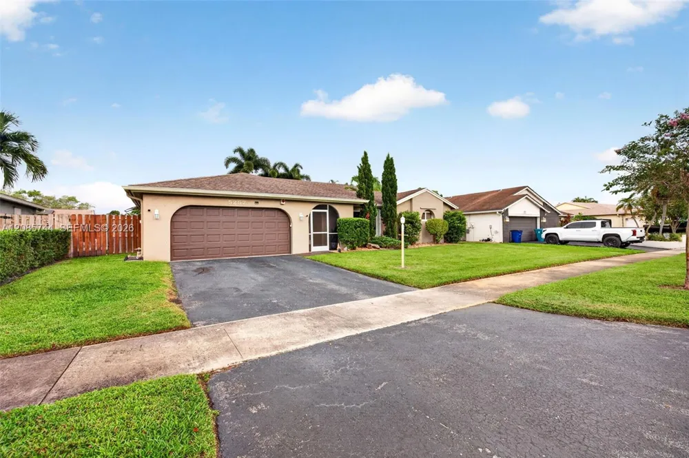 5257 SW 116th Ter Cooper City, FL 33330