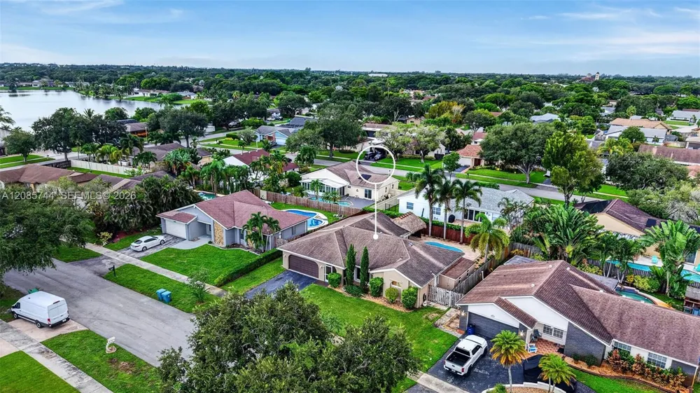 5257 SW 116th Ter Cooper City, FL 33330
