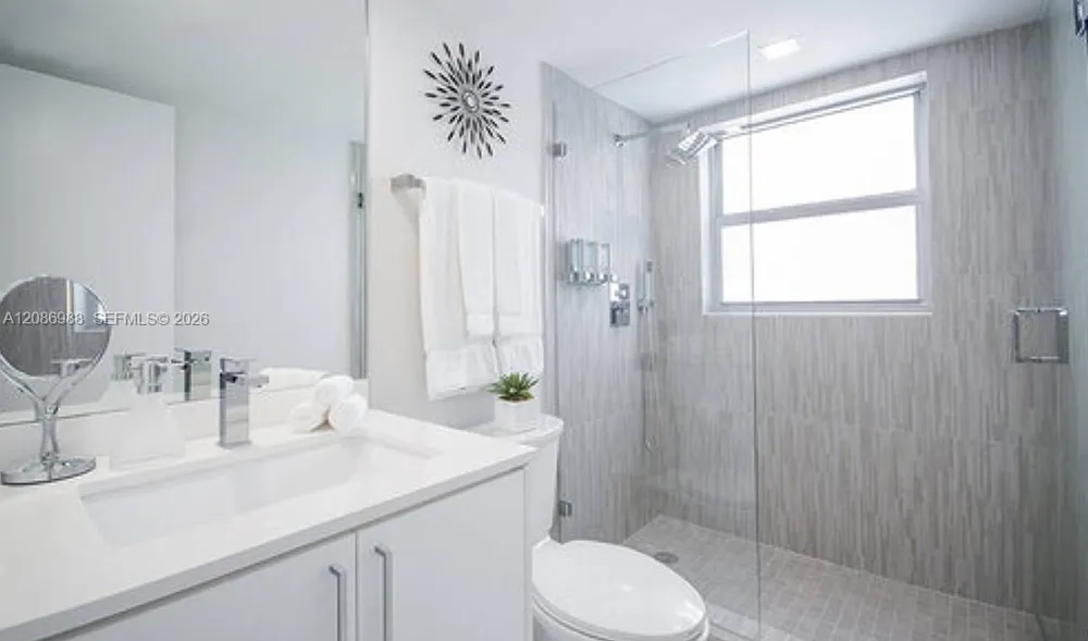 4433 El Mar Dr Lauderdale By The Sea, FL 33308