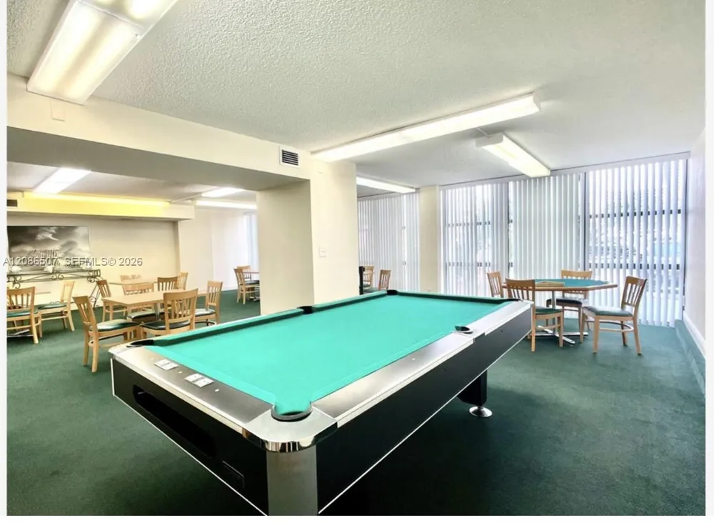800 Parkview Dr #106 Hallandale Beach, FL 33009