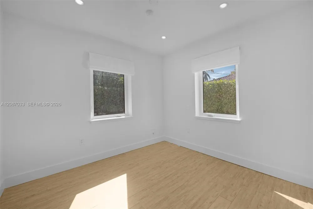 6476 SW 10th Ter West Miami, FL 33144